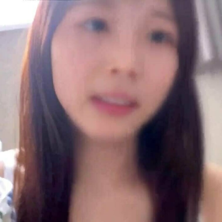 女の子の日になってしまったので昔の動画を投稿します。　
2日間会えず私が彼氏にオナニーの動画を送ったときのです。
