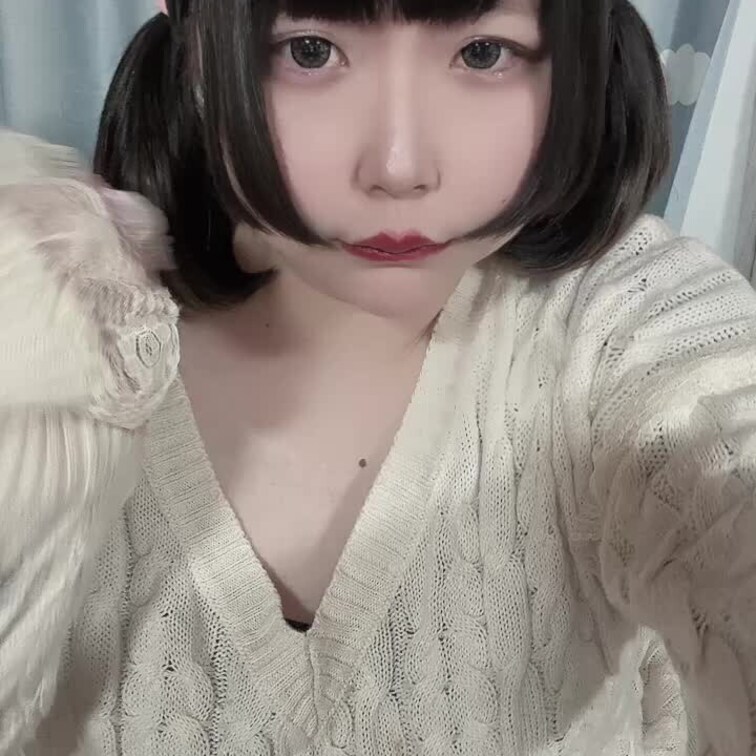 新しい商品あげました〜💖
この前出したハメ撮りの後編✨️
ついに本番‼️

ほんと〜〜〜にこのシリーズはめちゃ抜