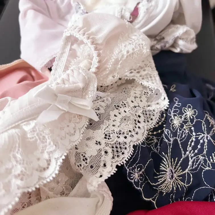 金欠だから許して💕😝下着お譲りします🤤💕💕
メッセージください🙇‍♀️