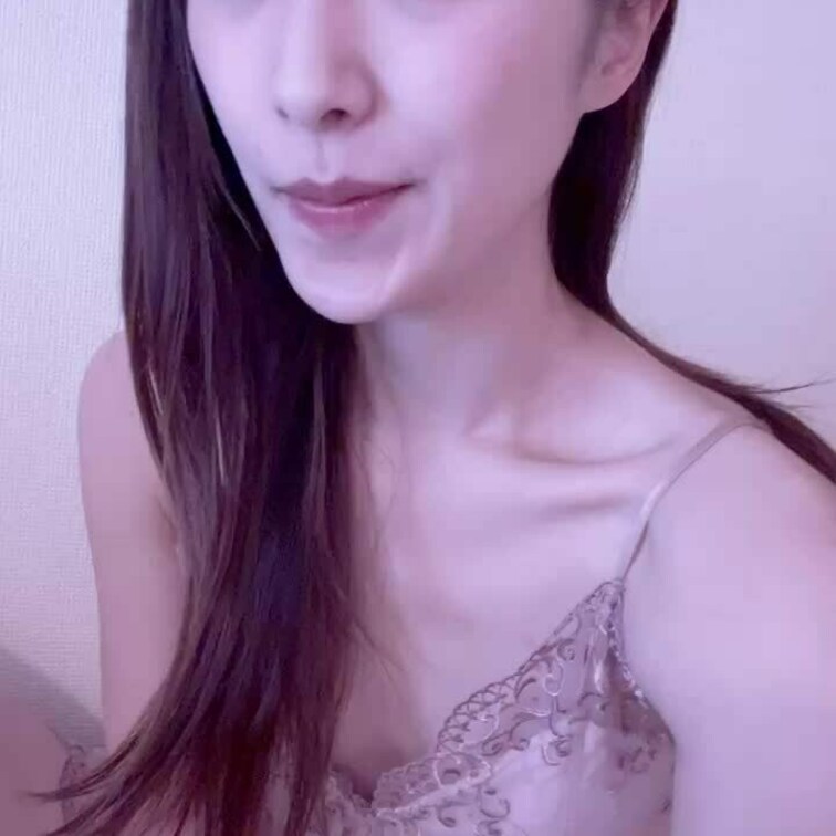 朝にブイログ撮りました😊✨

アンダーヘアのデザインは難しい、、、🤣


