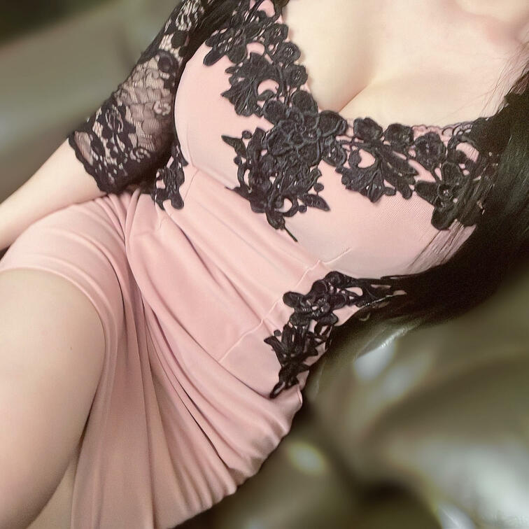 おはようございます♡
いつの間にかフォロワーさん100人を超えていて凄くびっくりしました！
ゆあんのことフォローして
