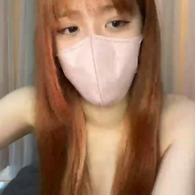 【みれい 20 歳】

みれいさんのライブ配信動画です
生配信 だと、1 回の有料配信を視聴すると、おおよそ平均 