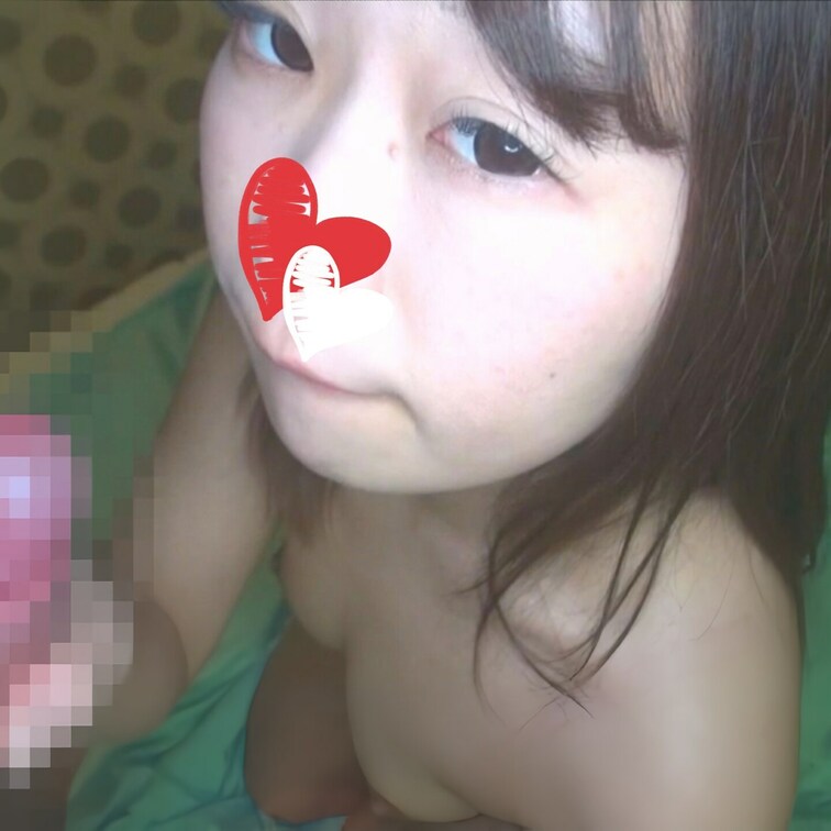 切り抜き。DMくれた子と遊んだ時の動画です！こちらもお互い初々しいですねｗ
電マにイソギンチャクみたいなのつけたり、テ