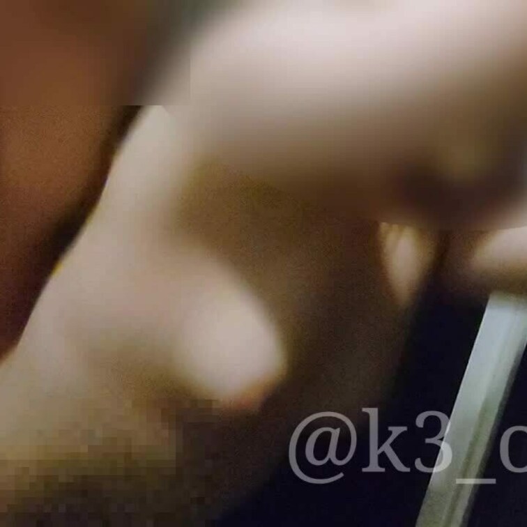 1:29バージョン公開します

ムチムチの体が感度もよくまとわりつくようなまんこで最高でした。硬く大きくなりすぎてい