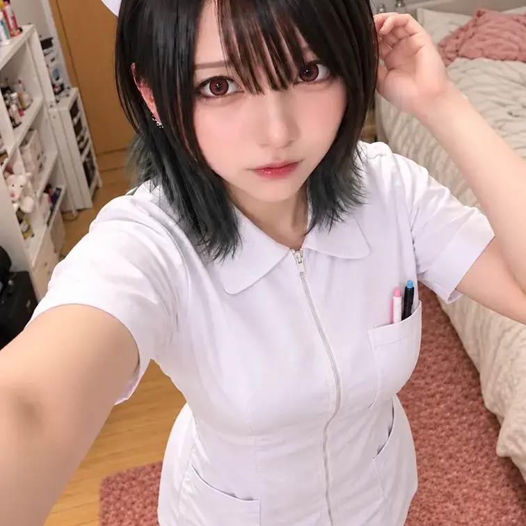 バイト先のカラオケ屋で借りてきたナース服、せっかくだから着てみた🤍 思ってたよ…