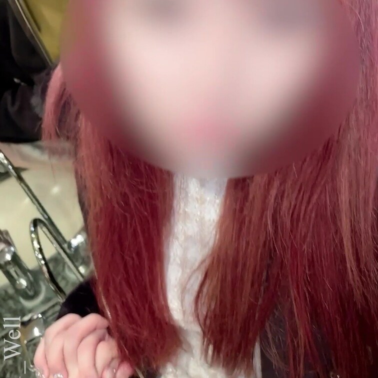 キレイ系モデル顔のエンジニアLちゃんと、３回目の密会。

仲良しで出合い頭からの濃厚なキスしてしまった。

その