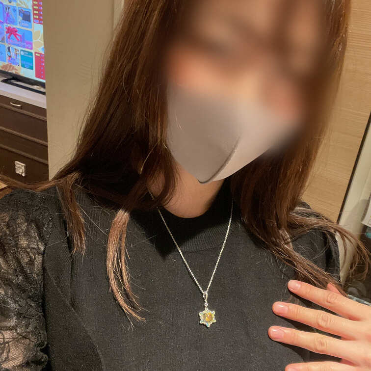今日はイタズラ👻するつもりが私の方がイタズラされちゃった感あります😳この事後画像でお分かりいただけるかな…？髪ボサボサだ