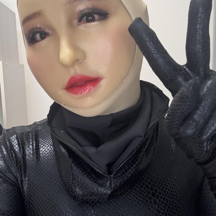 フィメールマスクでモジモジくん😷吐息多め！汗ジミあり