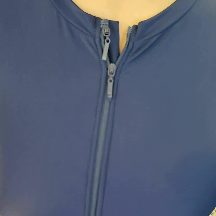ありあをバイブで悪戯😊
一番丸いパンパンのＨcupおっぱいです✨