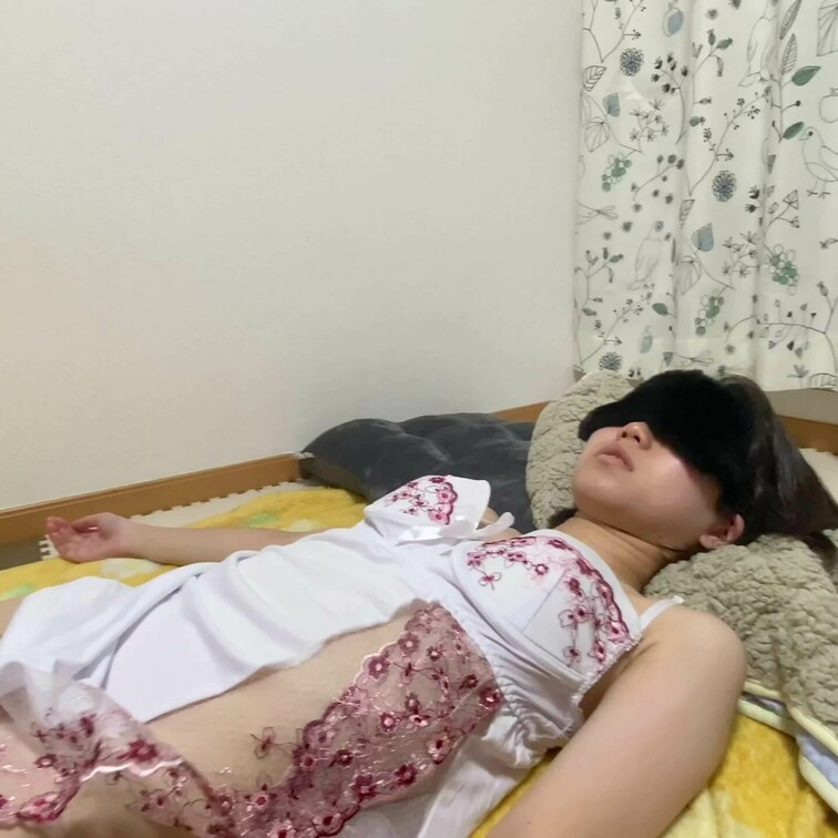 これのどこがマッサージなんだよ😇😇
またお○○○ちゃんに騙された😭😭