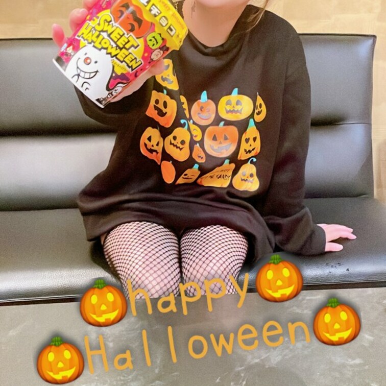 myfansでは明日からハロウィン祭ですね🎃
本日は少しだけお披露目🐷