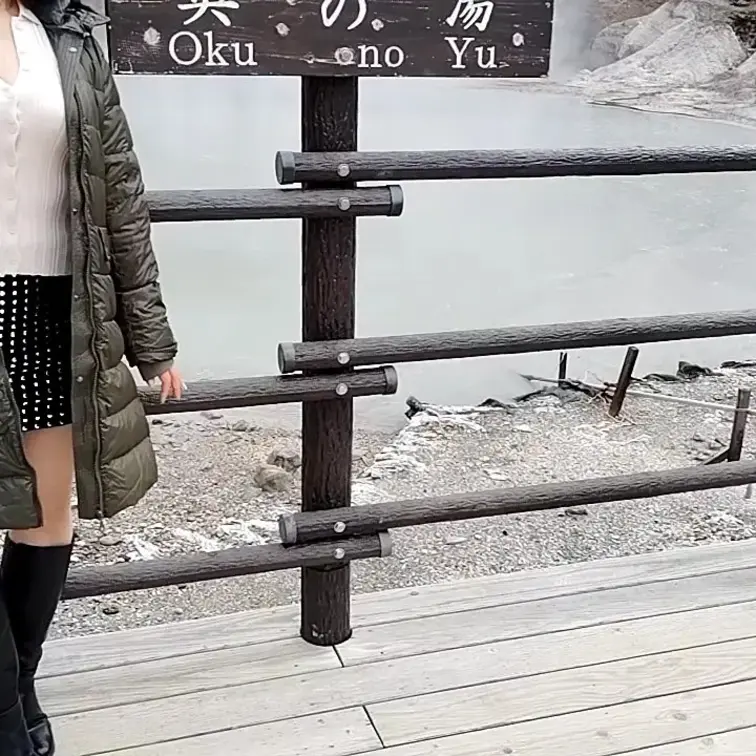 ♥️露出♥️人が来てるのに乳首露出！

観光地で撮影しているうちに興奮したRED
とりあえず乳首を出すように指示