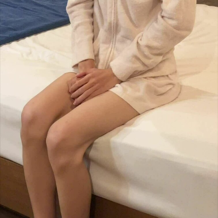 いつものパジャマを普通に脱いでみましたｗｗｗ