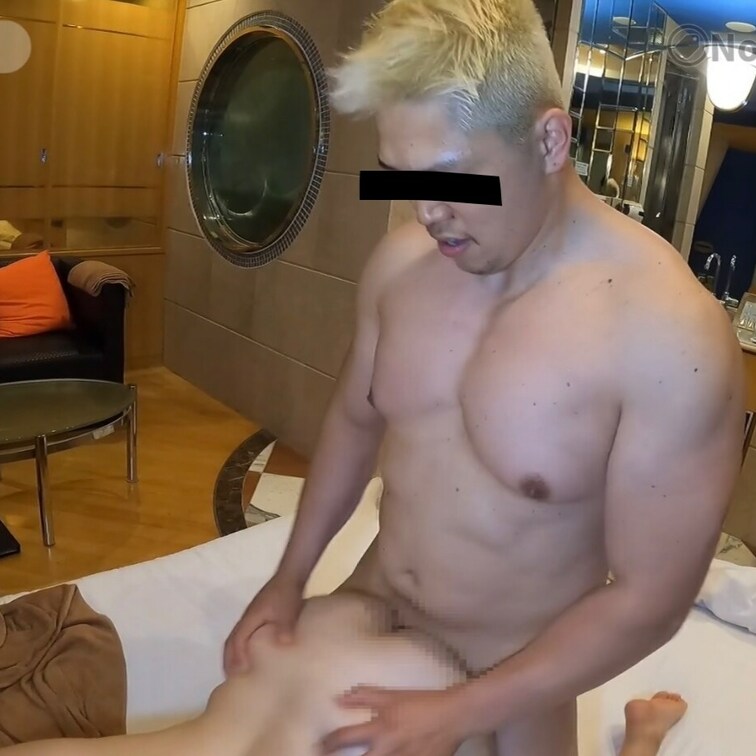 今回撮影に協力してくれたのは身長180cm89kg28歳のガッチリマッチョさんのたかしさんです!