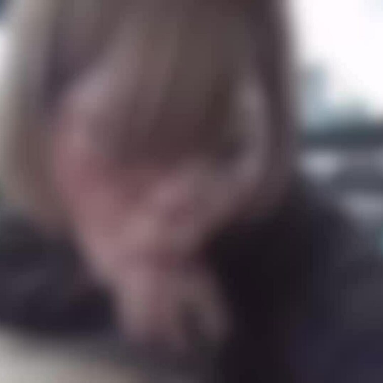 車内フェラです