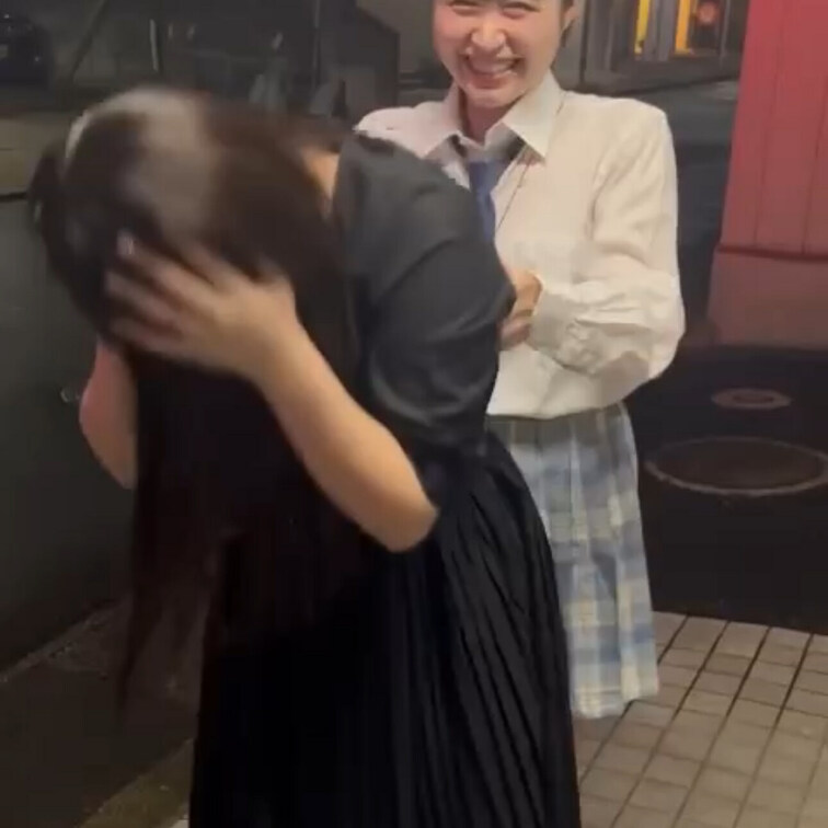 皆様お久しぶりです！
動画の更新が遅くなってしまって申し訳ございません。
今回のくすぐり動画はこちらです👍

是