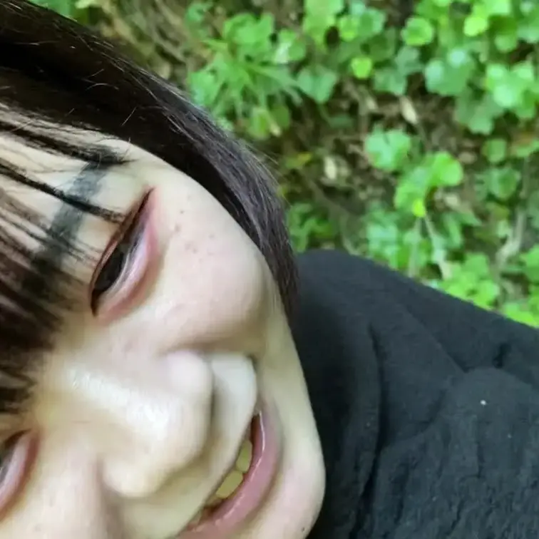 メイちゃん野外で初めて！ちょっとドキドキ♡