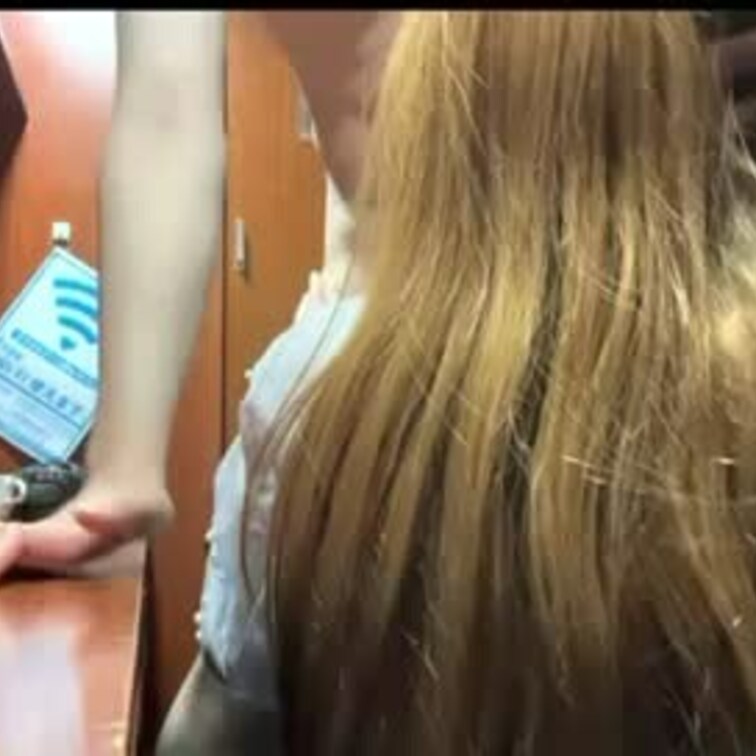 ネカフェラ💕
乳首同時責めで天国👍
髪束にして遊びました。