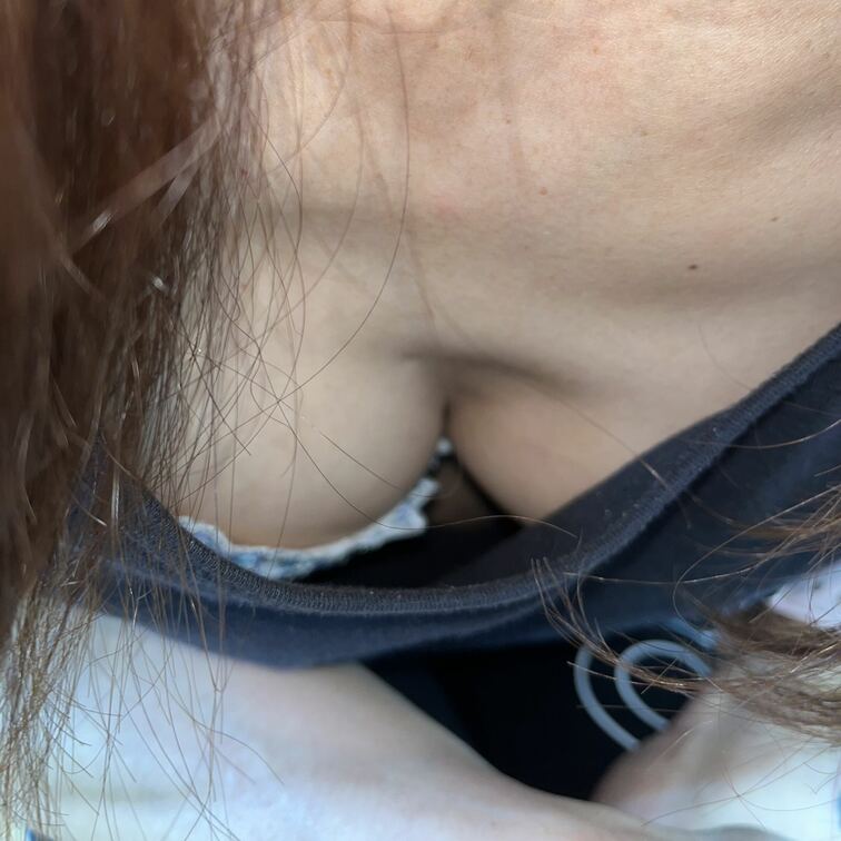 前かがみになるとね…
でもそろそろ襟元寒いな。
