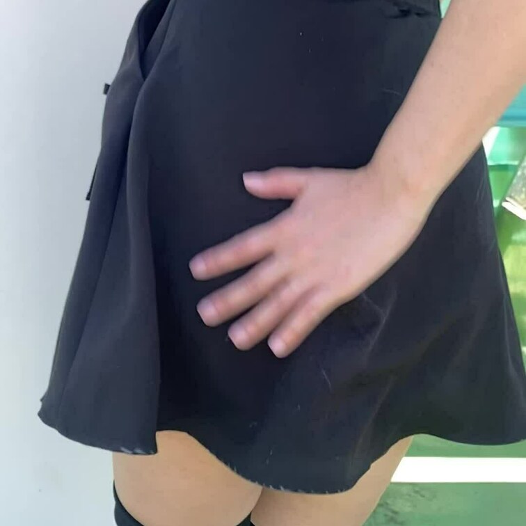 いつも沢山動いて動画とるから、
スカート汚れちゃう:(´⊃ω⊂｀):

パンパンしてるところ撮られてた。。笑