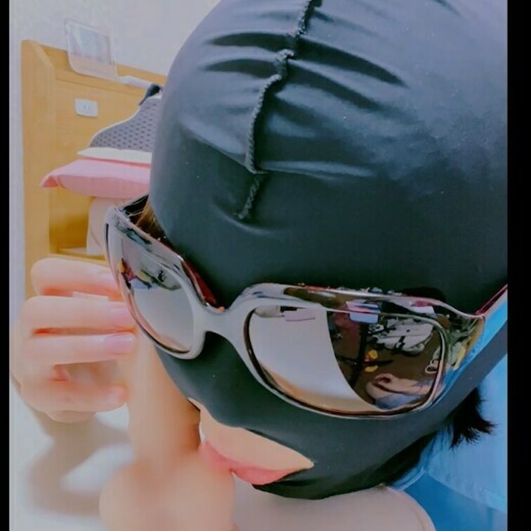 ディルドの玉フェラをしてみました
好きなフェラシーンあったらコメントで教えてね