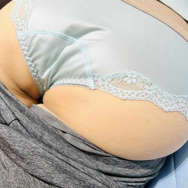 朝自撮り棒で撮ったら腕つったー😱