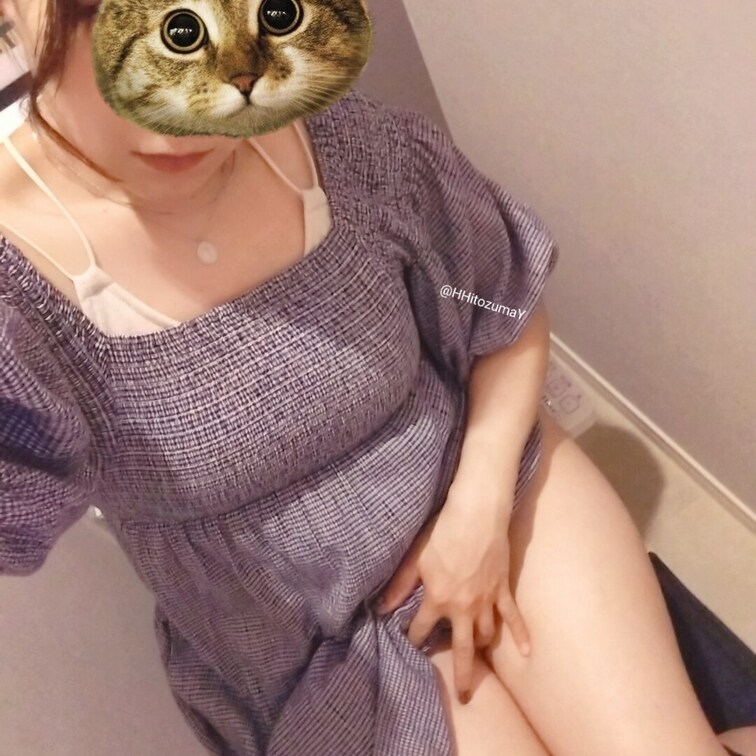 主婦のちょっと一息できる所……トイレ🚻（笑）

生理痛でちょっと弱ってます🥹💦お腹温めとこう……