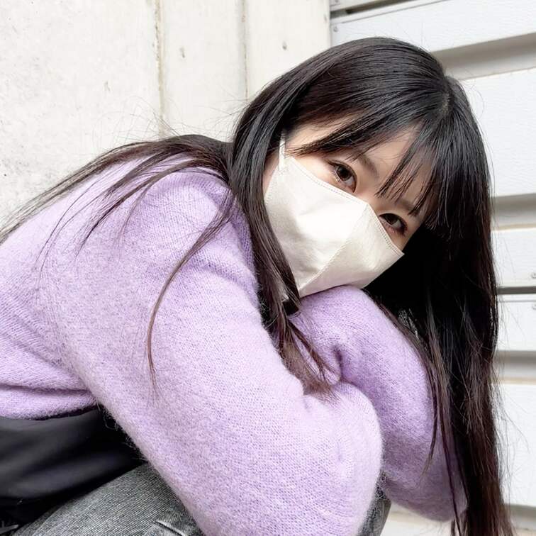 #66【RAN 23歳】
今回ストリートスナップに協力してくれたのは、ラベンダーカラーのカーディガンがお似合いのRAN