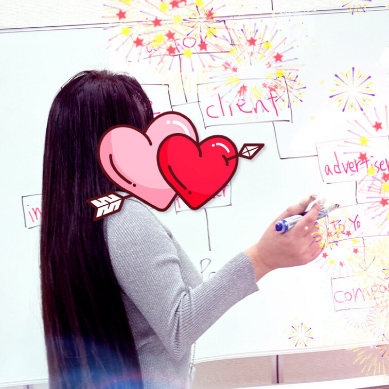 ❤️お仕事中もエロすぎて上司に注意されてそのまま.....❤️
ティーバックをずらされて.......❤️