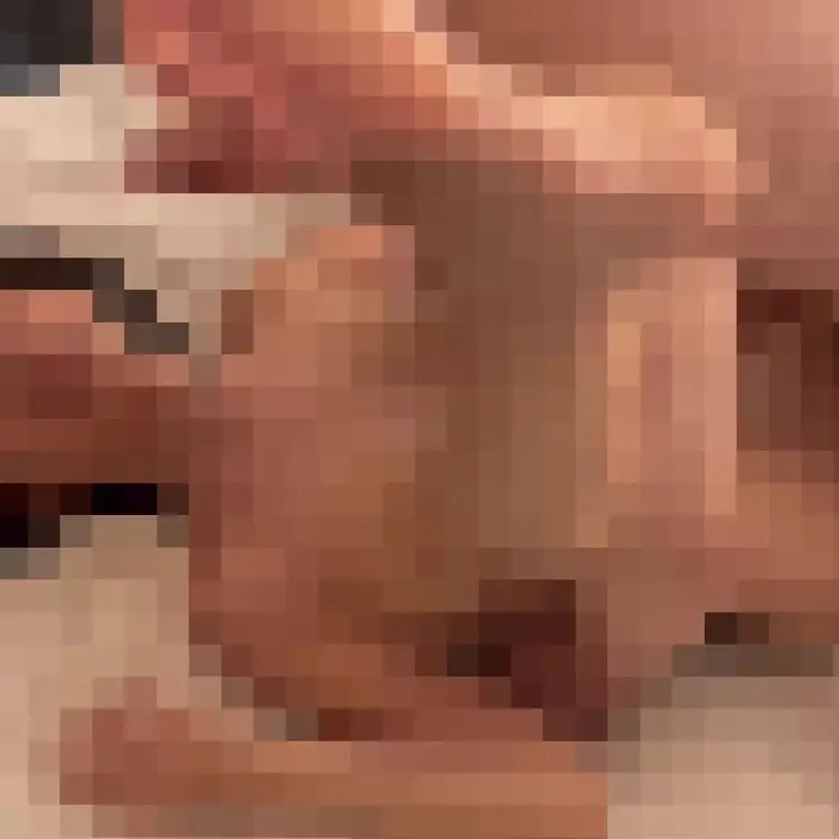 激しい突き…