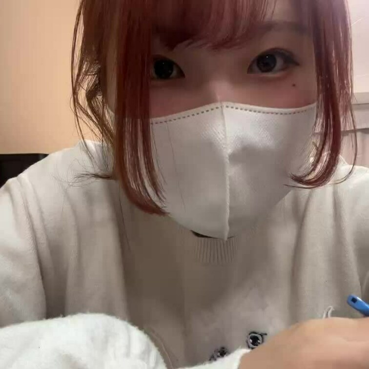 【ほいっぷ 18 歳】

ほいっぷさんのライブ配信動画です
生配信だと、1 回の有料配信を視聴すると、おおよそ平均