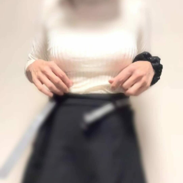 私の恥ずかしいアレを見て感じてください。

思わず声が出ちゃいましたが
気持ちいいから許してください。
