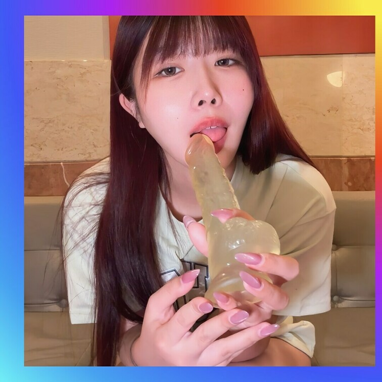 【セフレがすごいの送ってきたｗｗ】
セフレから送ってもらった動画ｗｗ一応許可撮ってるけど、売れたらまた会ってくれるみた