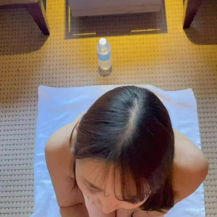 レジェンド変態デカパイ巨尻OLとのラストSEX動画ですが、ようやく編集が終わりました。

やはり尺に入らないシーンが