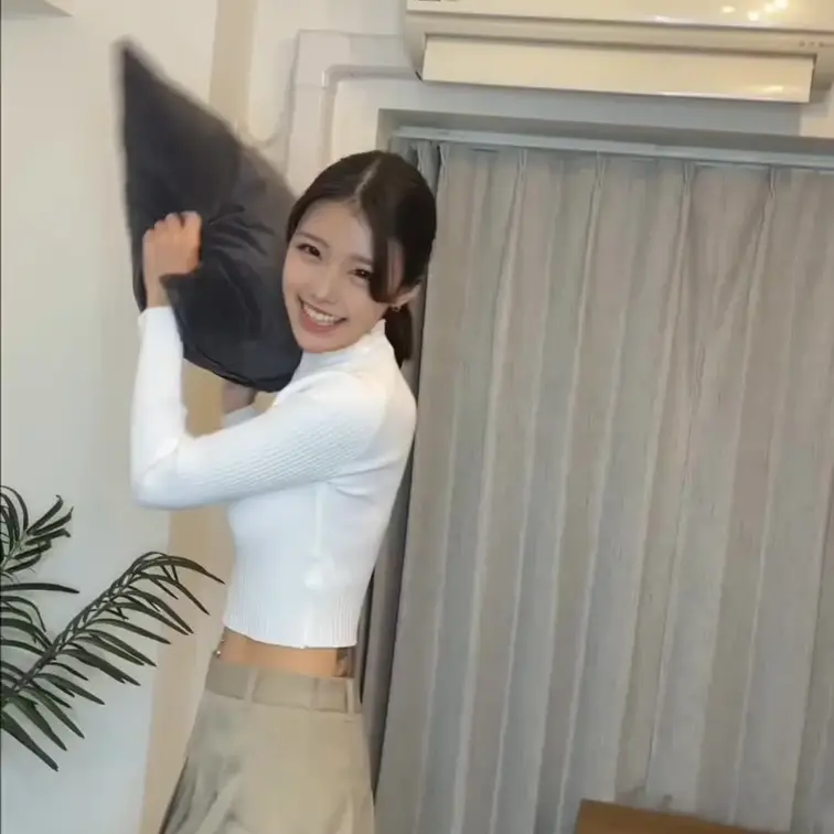 みゆと枕投げしよ🩷