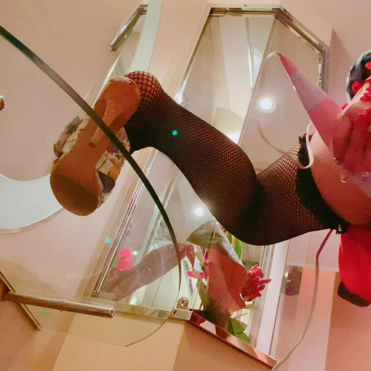 ❤️下からオマンピーを見上げる電マオナニー❤️