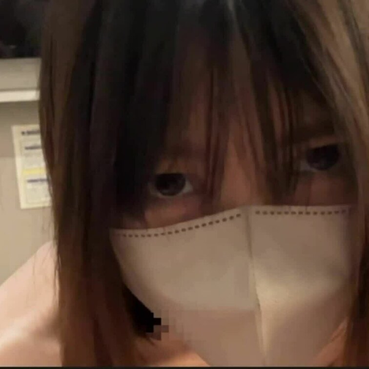 【素人】人気美少女モデルがご奉仕フェラしてセックスおねだり中
