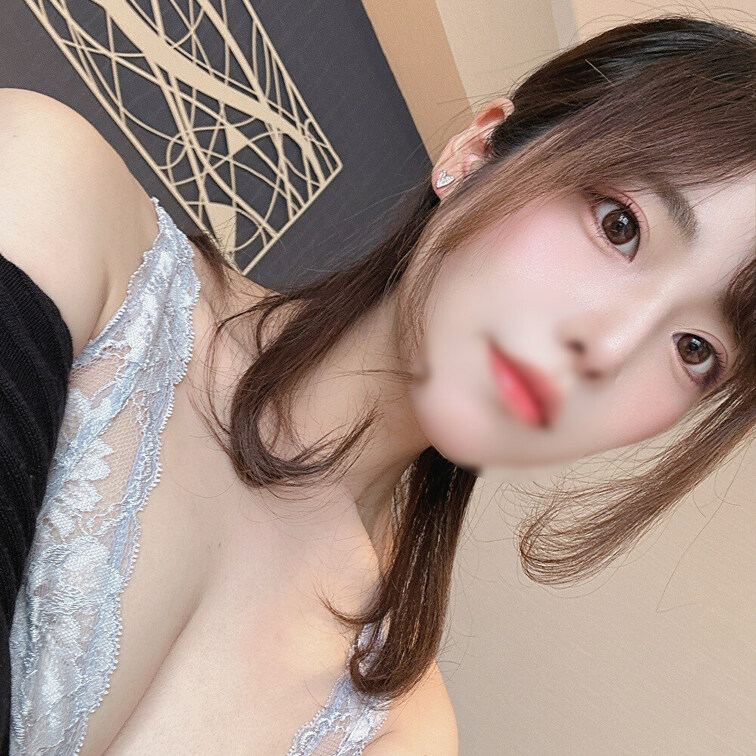 キャバ嬢のみほちゃん♡500万貢いで念願の合体♡Gカップの巨乳キャバ嬢にイチャラブ中出し。フェ◯チオ、騎乗位の極上テクニ