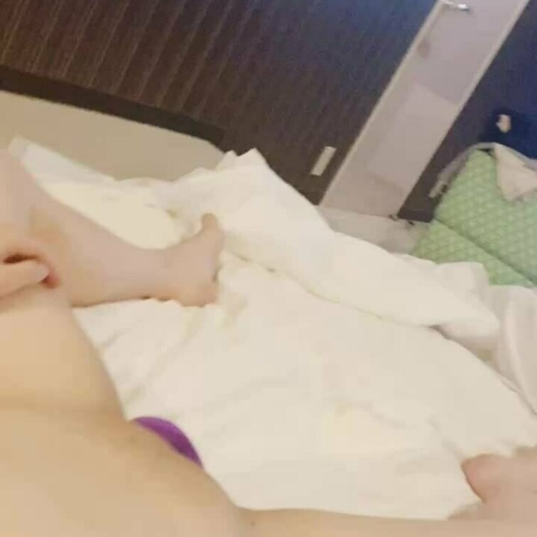 人妻Mの極上フェラ　自分好みに躾たんですけどね
喉奥はまだ弱くてえづいてます　ほんと従順ですね、てか、これしないと入れ