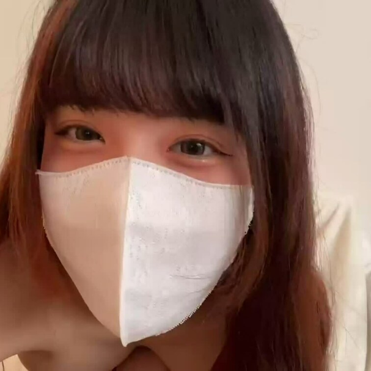 【みれい 20 歳】

みれいさんのライブ配信動画です
生配信 だと、1 回の有料配信を視聴すると、おおよそ平均 