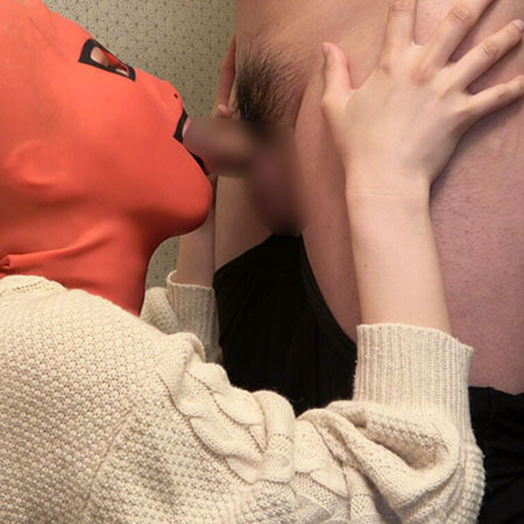 逆ナン男子に即尺フェラ。客観Ver。
汚チンポを自ら喉奥に当てにいくスタイル。