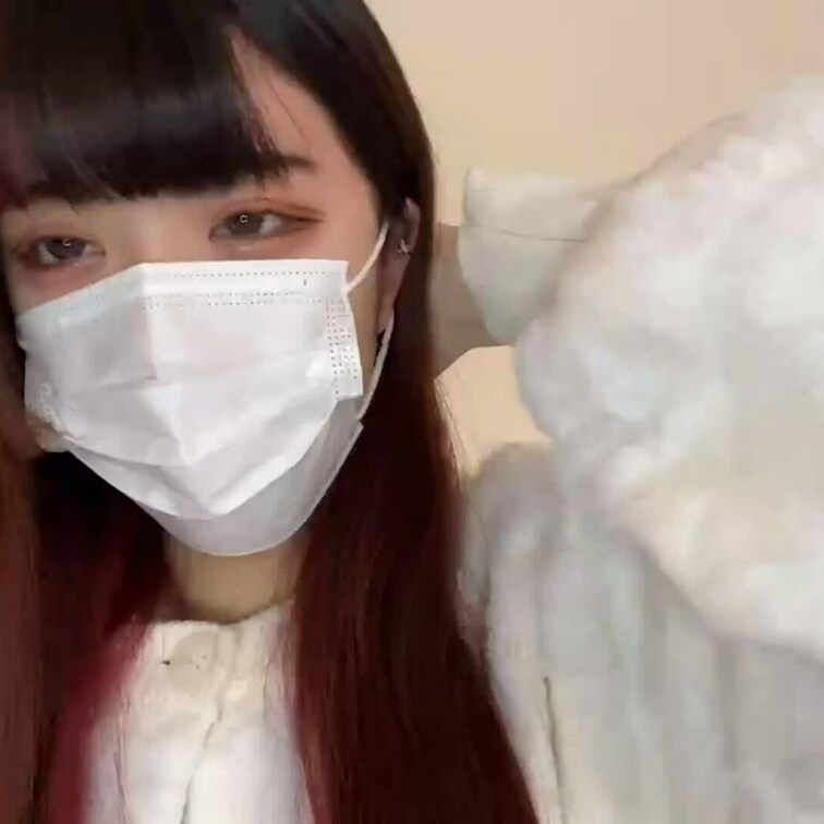 【みれい 20 歳】

みれいさんのライブ配信動画です
生配信 だと、1 回の有料配信を視聴すると、おおよそ平均 