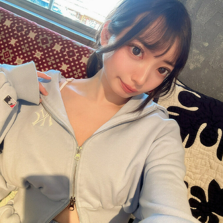 「いいね」と「フォロー」してくれた方にエッチな画像送りますね😘
よろしくお願いします💕
女子大生のユッケです😉