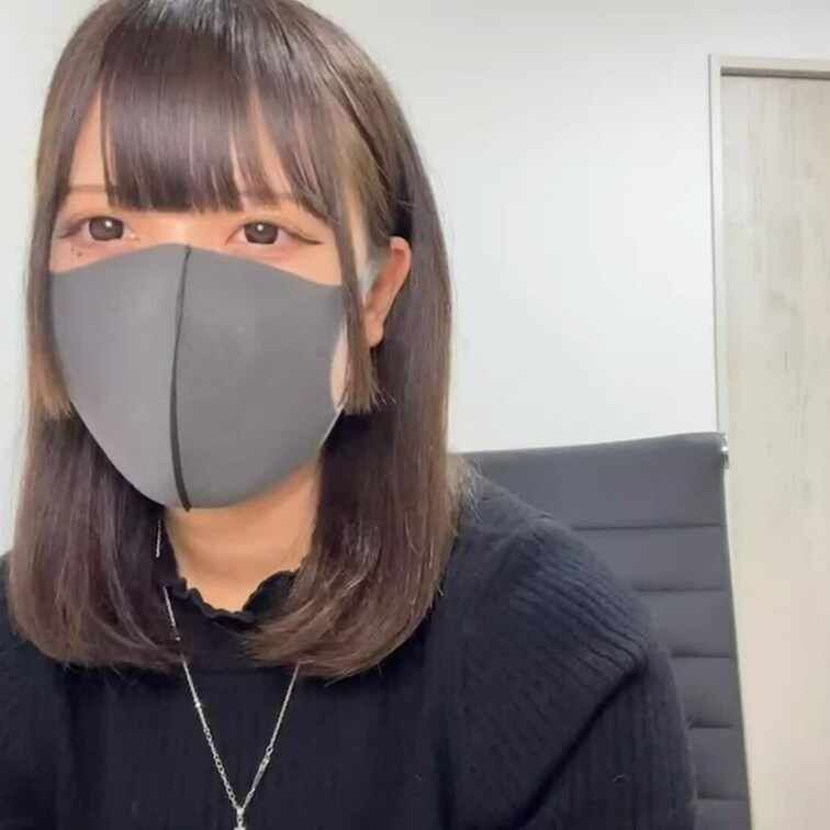 【りん 18 歳】

りんさんのライブ配信動画です
生配信 だと、1 回の有料配信を視聴すると、おおよそ平均 5,