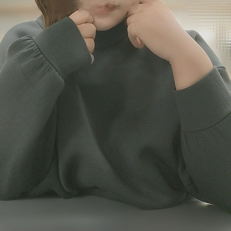 仕事の休憩中におもちゃ使って❤️
人が入って来てすぐ辞めちゃったのでちょっと短めです。
