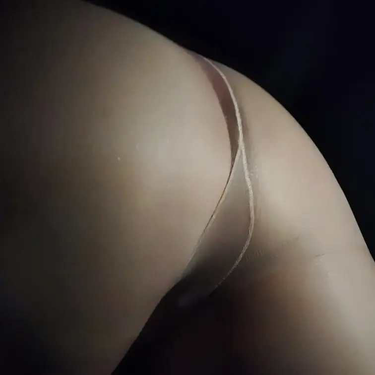 ♥️露出♥️ミニスカをめくればパンスト尻