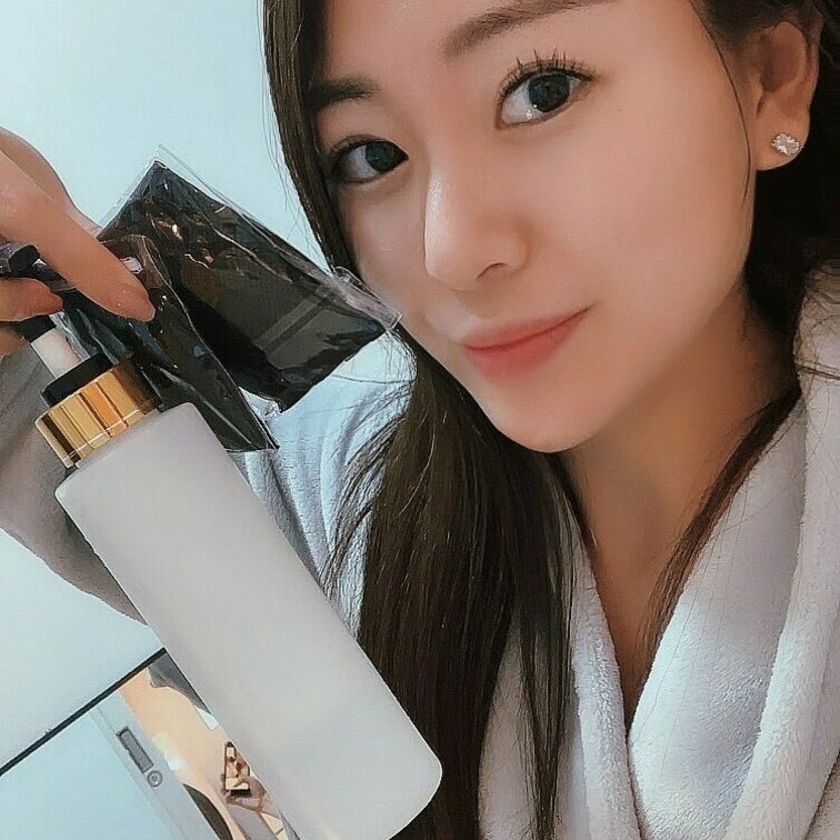 みんなおはよう✨
今日から寒くなるみたいだから暖かい格好で出かけてねH★O★T
ではさえこも行ってきます👋