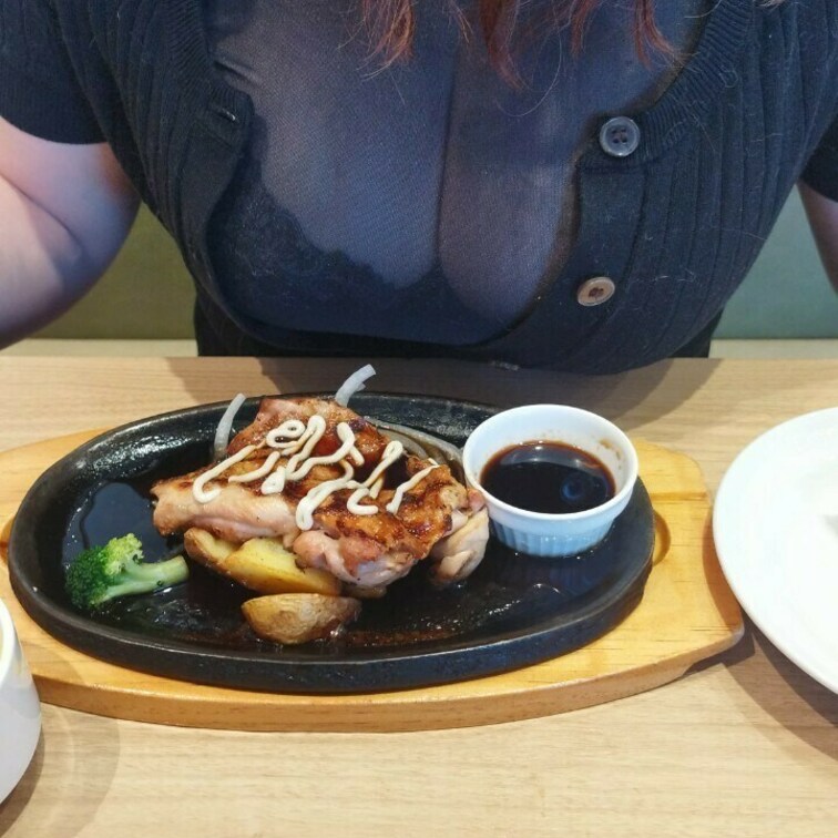 チキン!ハンバーグは飽きたらしい
X(旧Twitter)より
https://x.com/redeyen2