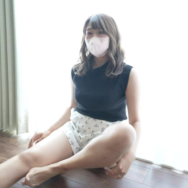 ○○○全員お昼寝してくれたのでリビングで隠れてこっそりオナニー😳