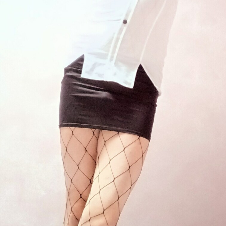 足を褒められたので投稿してみます
